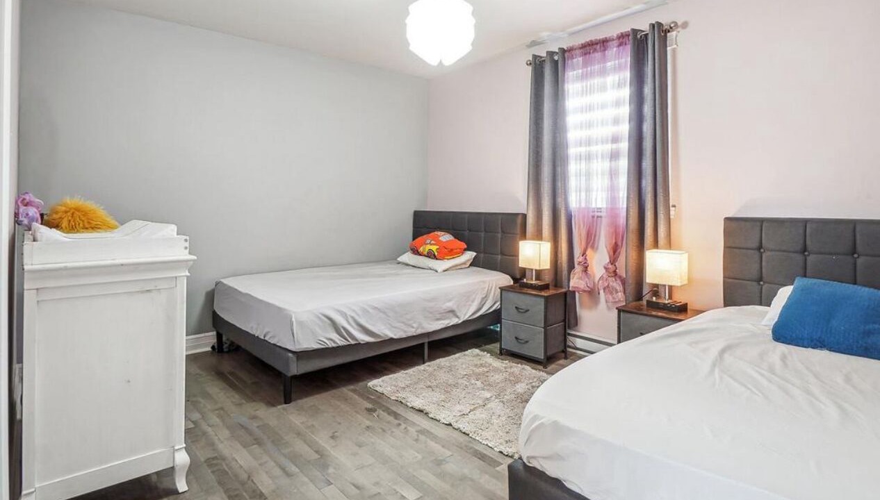 Photo of Bedroom in Pointe-aux-Trembles