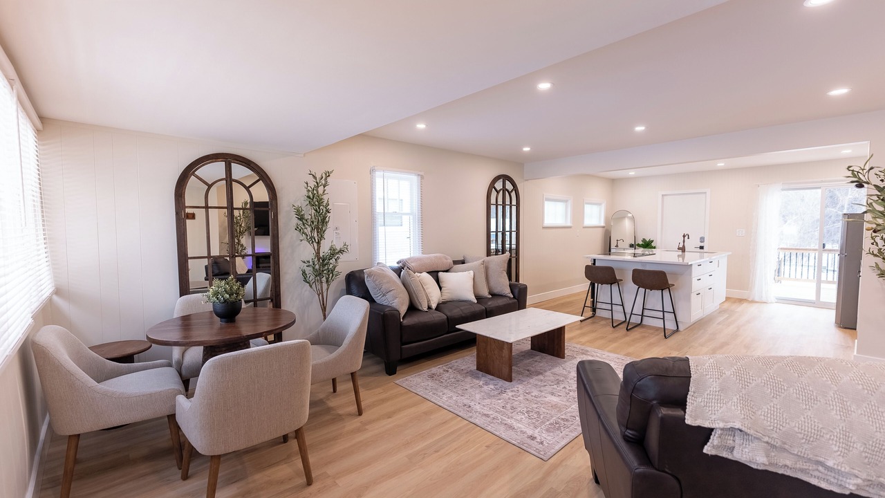 Photo of Livingroom in Red Deer