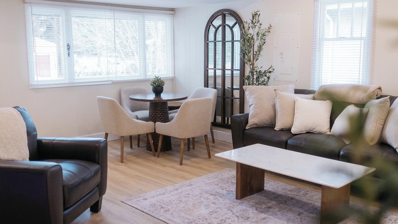 Photo of Livingroom in Red Deer