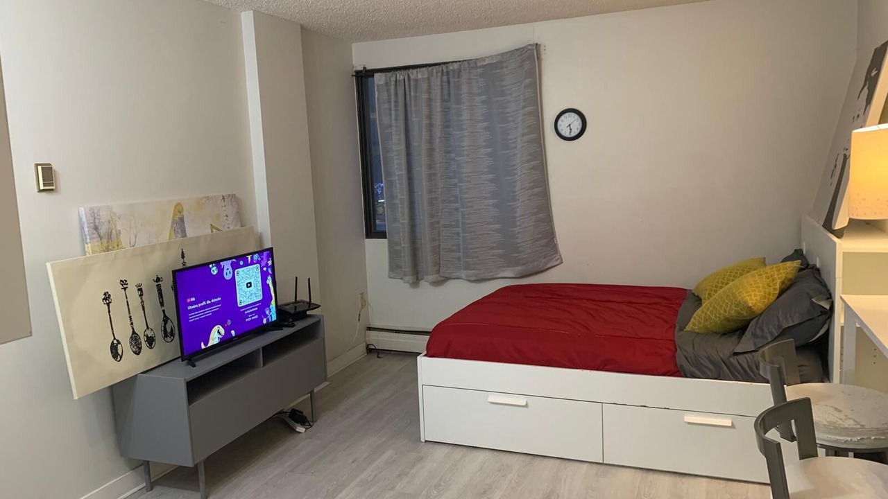 Photo of Bedroom in Downtown Calgary