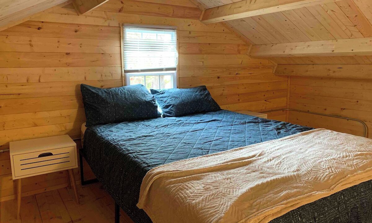 Photo of Bedroom in Fenelon Falls