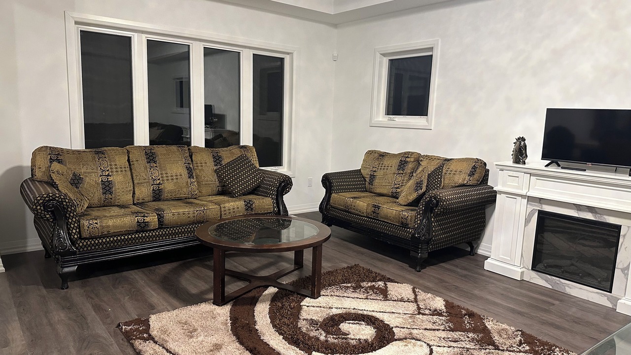 Photo of Livingroom in Thorold