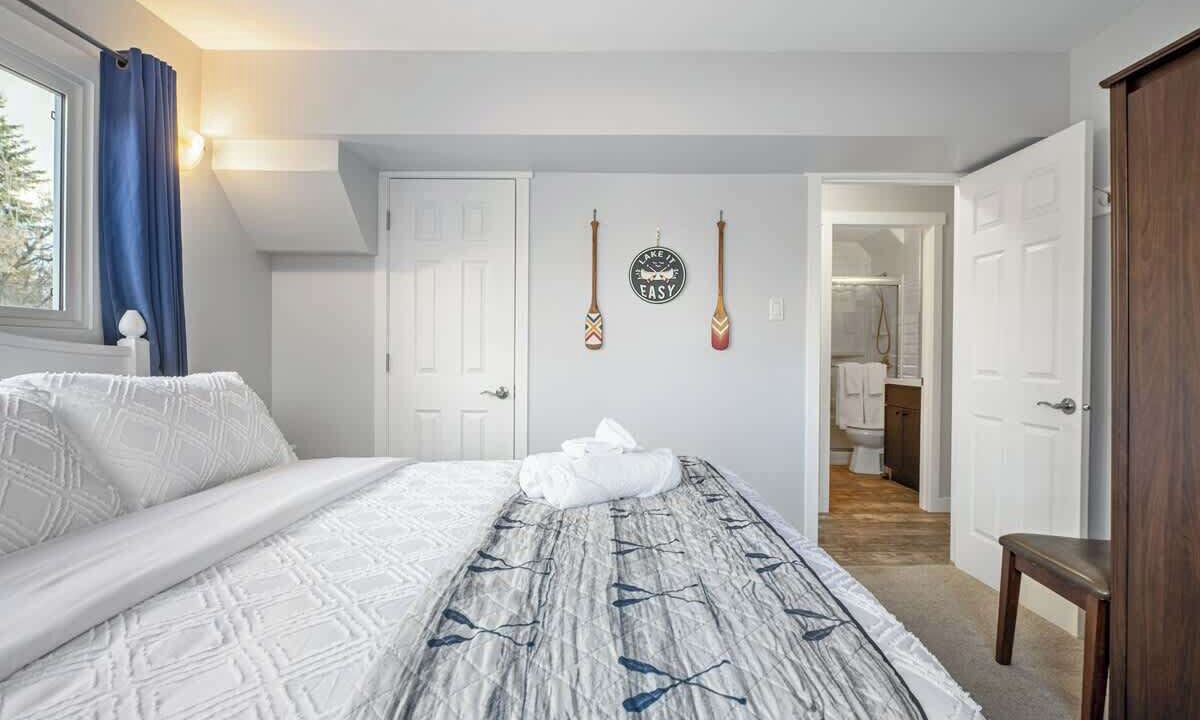 Photo of Bedroom in Gull Lake