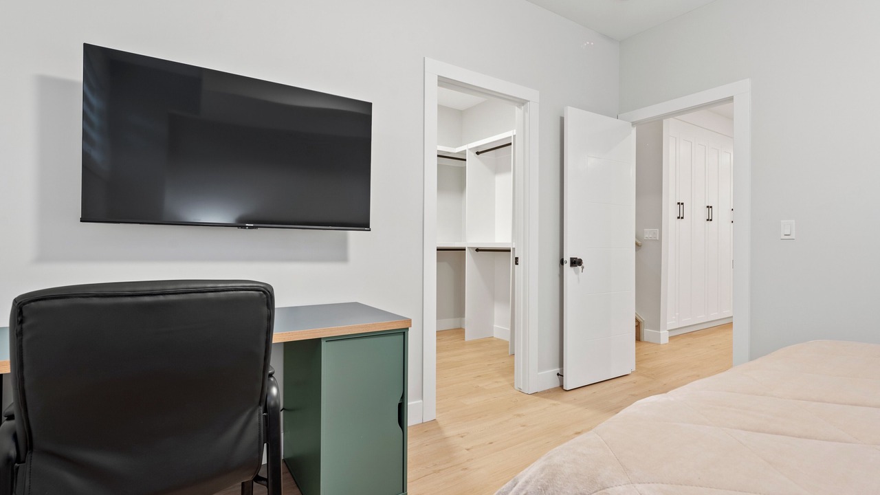 Photo of Bedroom in Tuxedo Park