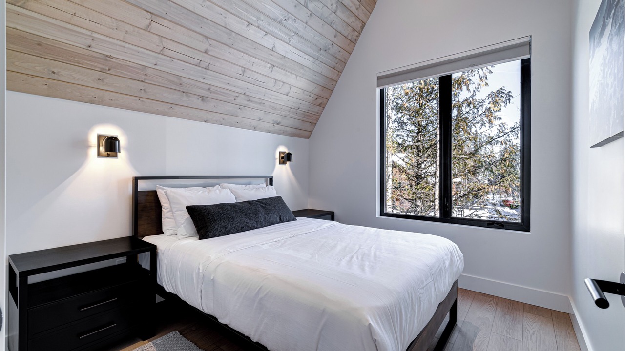 Photo of Bedroom in East Kootenay