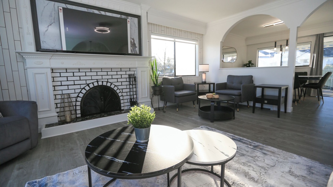 Photo of Livingroom in Guildford
