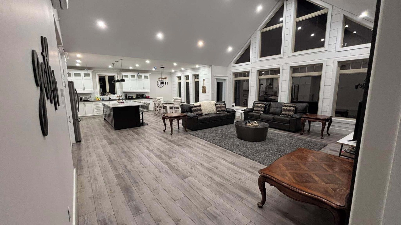 Photo of Livingroom in Terra Nova