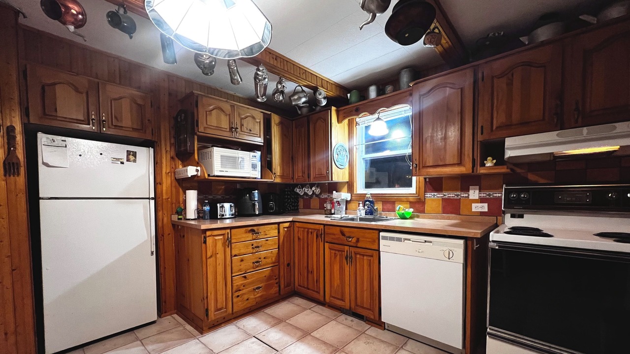 Photo of Kitchen in Pontiac