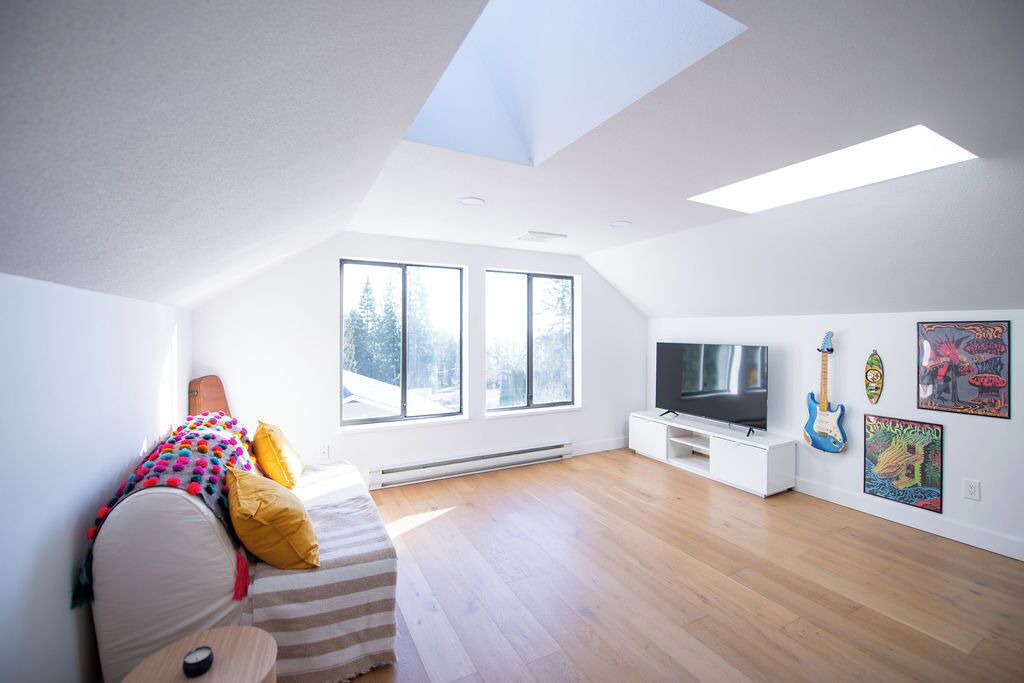 Photo of Livingroom in West Sechelt