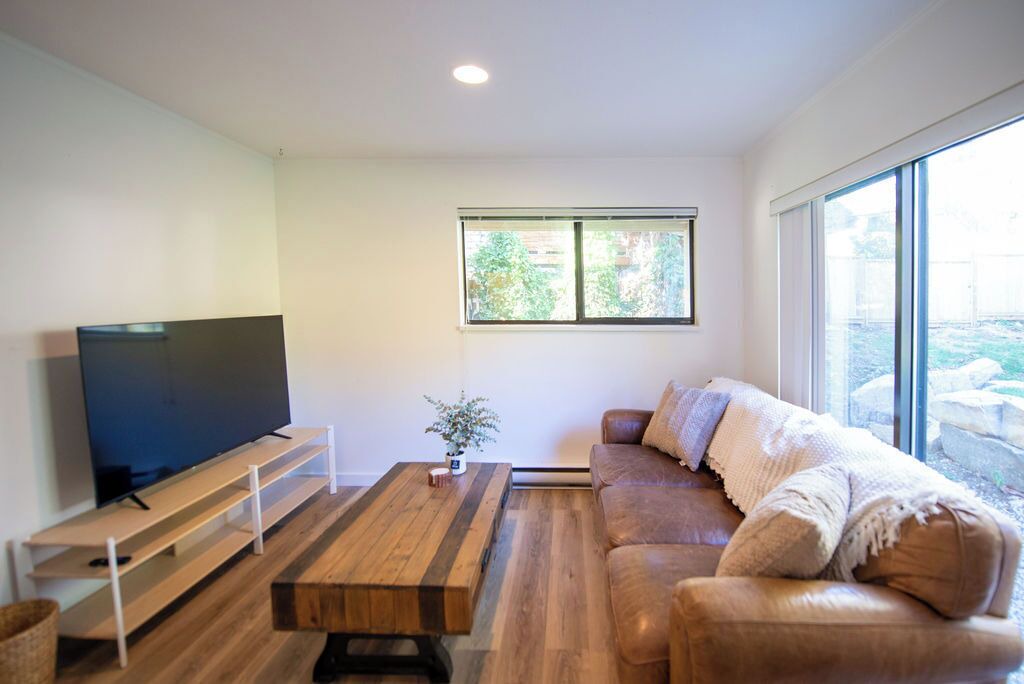 Photo of Livingroom in West Sechelt
