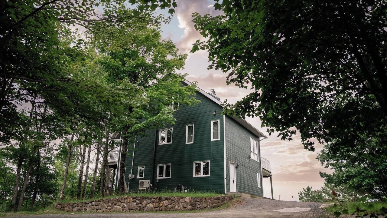 Photo of Outdoor in Sainte-Marguerite-du-Lac-Masson