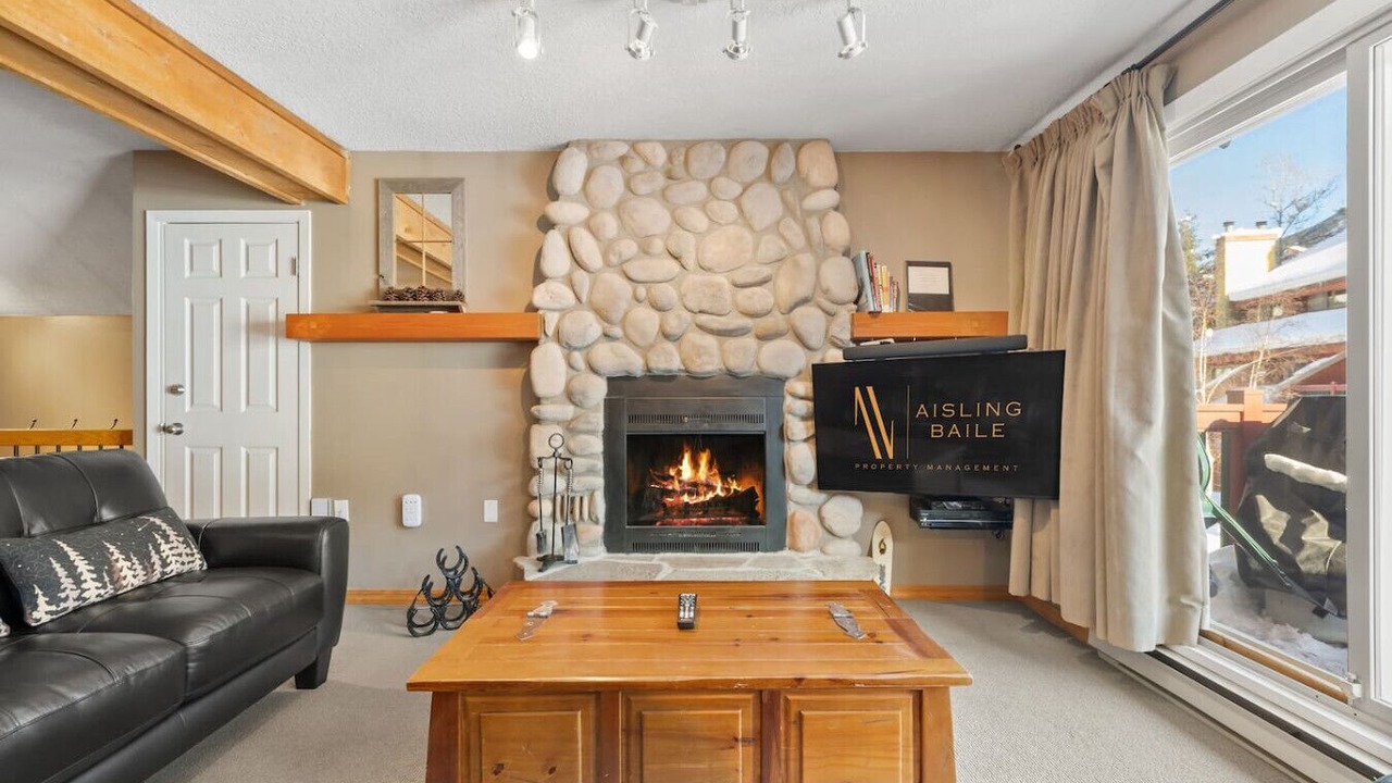 Photo of Patio Balcony in East Kootenay