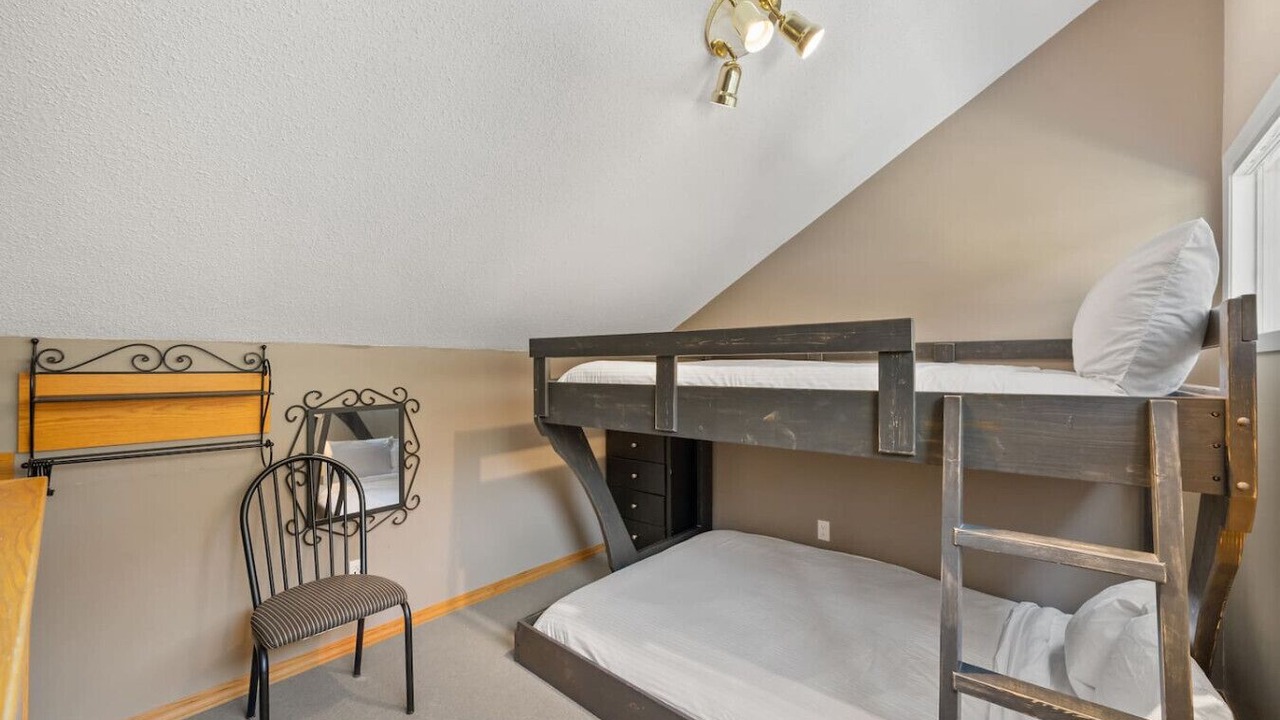 Photo of Bedroom in East Kootenay