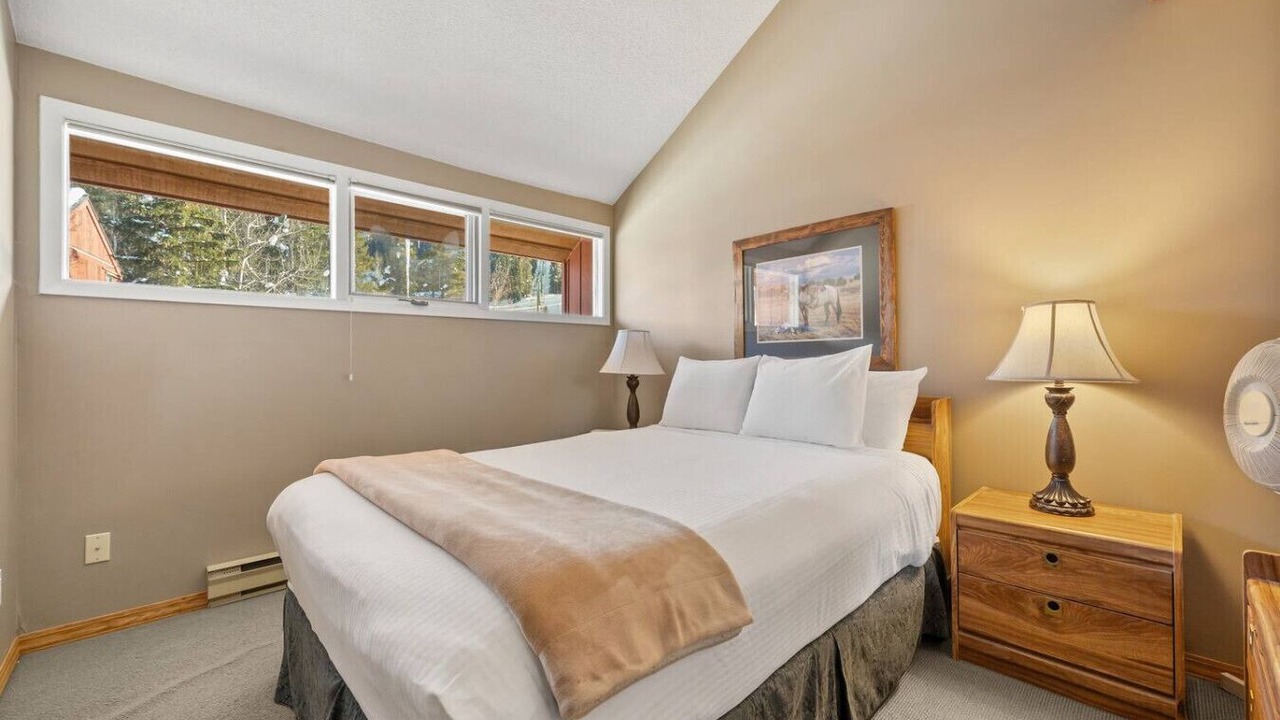 Photo of Bedroom in East Kootenay