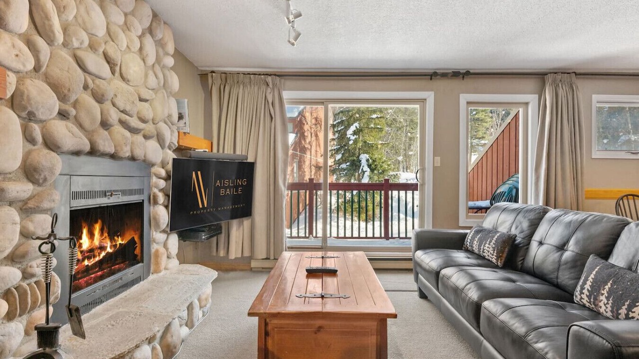 Photo of Patio Balcony in East Kootenay