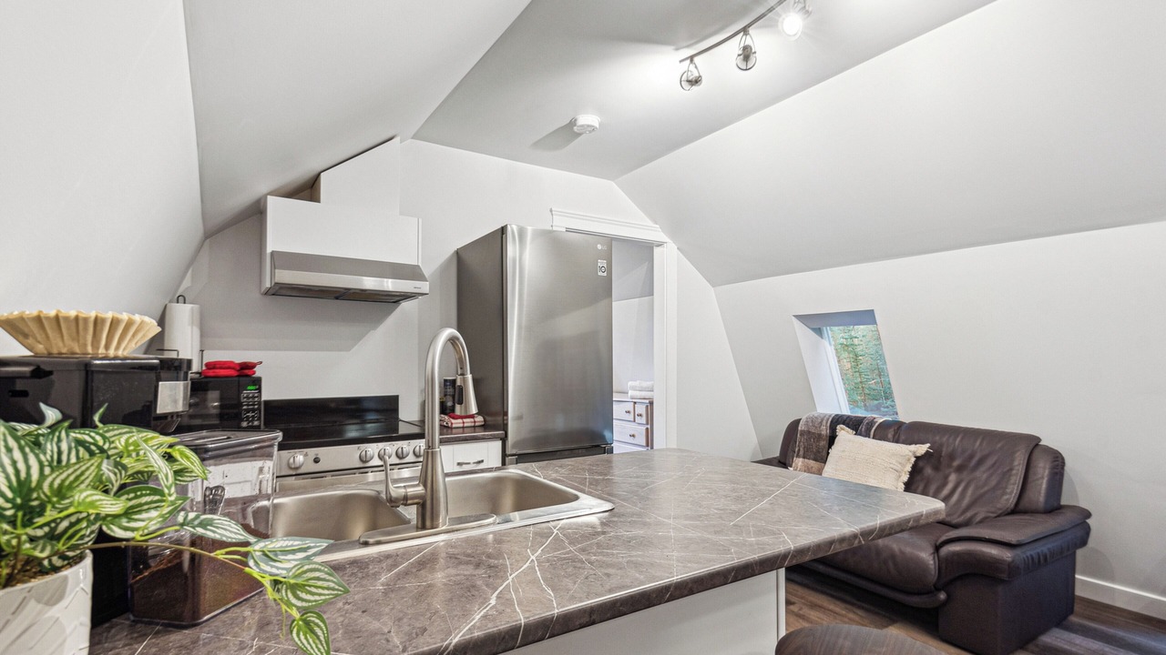 Photo of Kitchen in Shawnigan Lake