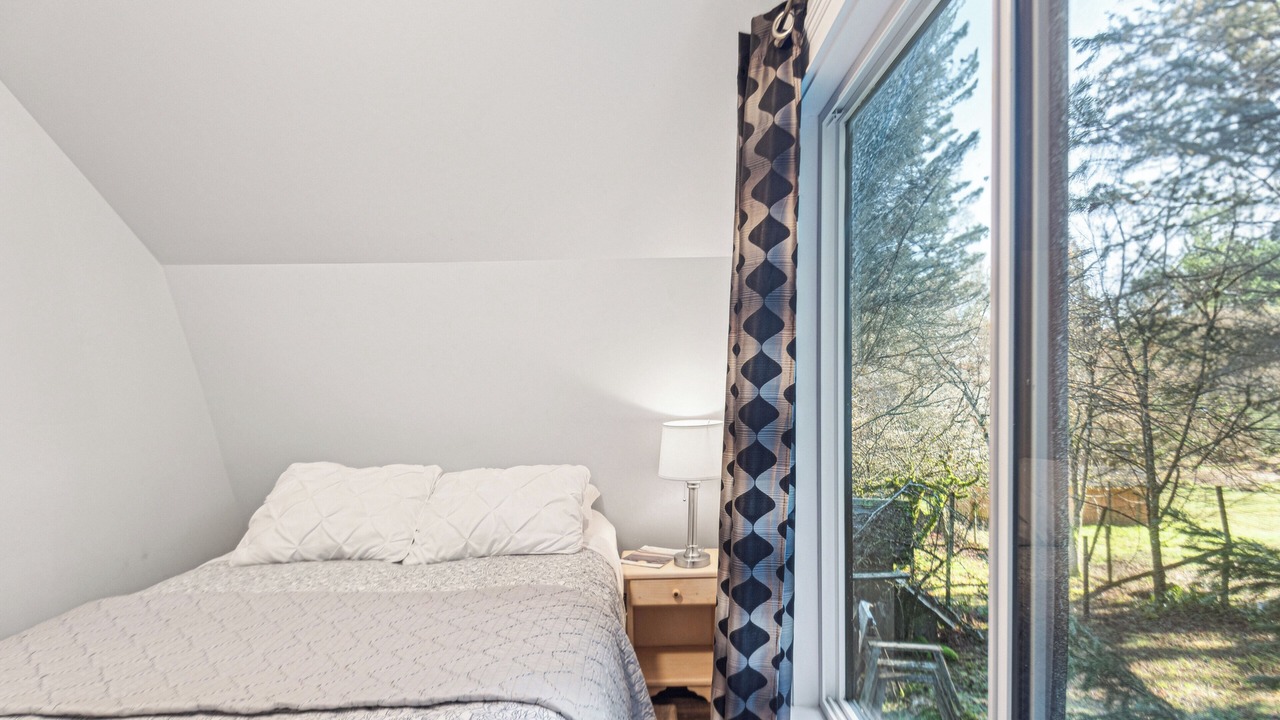 Photo of Bedroom in Shawnigan Lake
