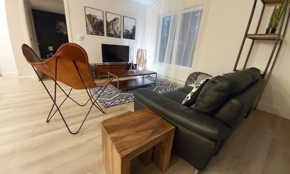 Photo of Livingroom in Pointe-de-Sainte-Foy