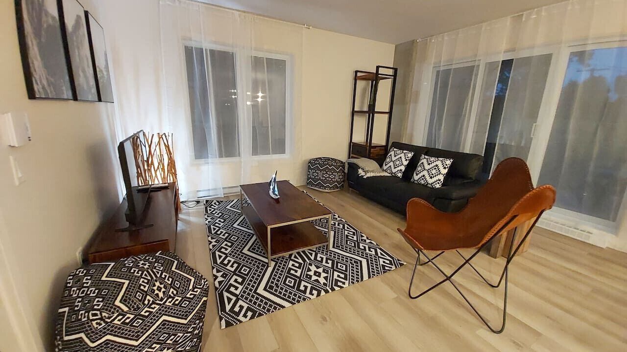 Photo of Livingroom in Pointe-de-Sainte-Foy