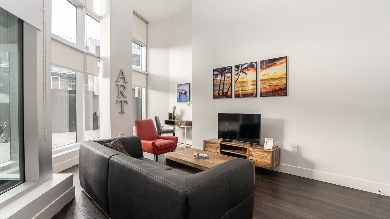 Photo of Livingroom in Downtown Halifax