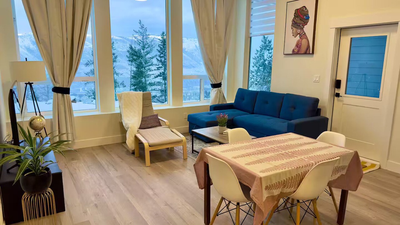 Photo of Livingroom in Kamloops