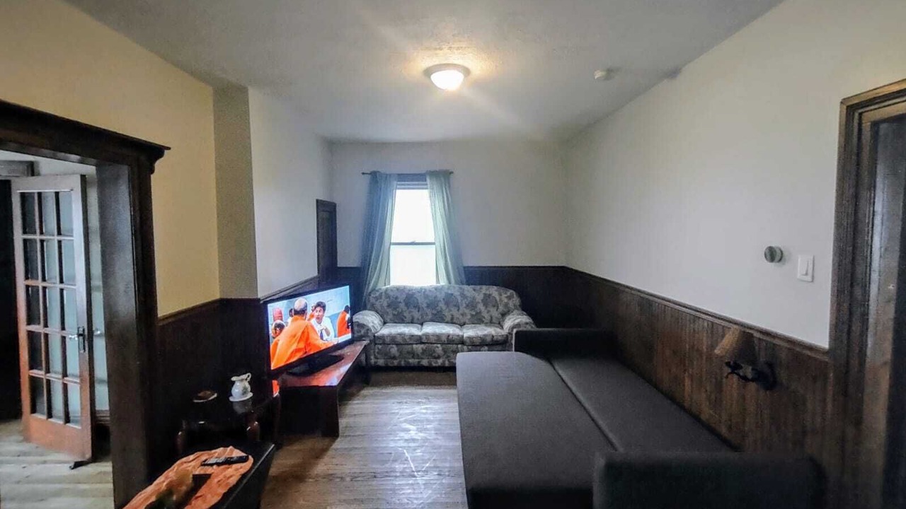 Photo of Livingroom in Midland