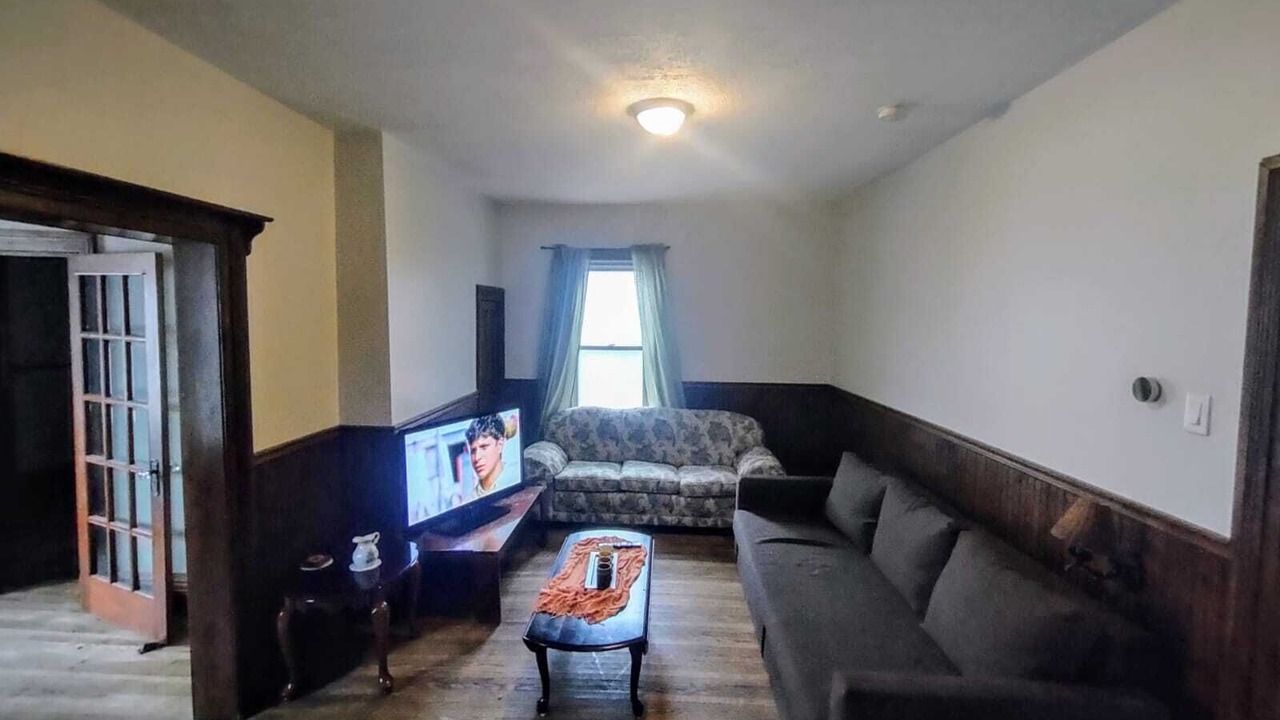 Photo of Livingroom in Midland