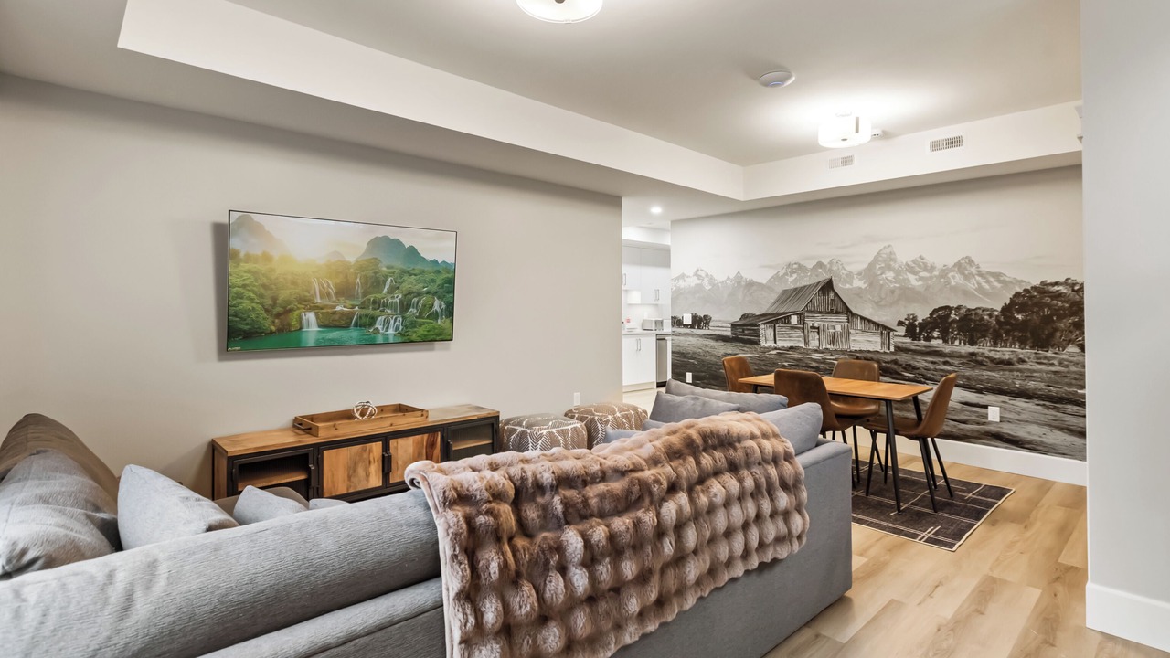 Photo of Livingroom in Langley