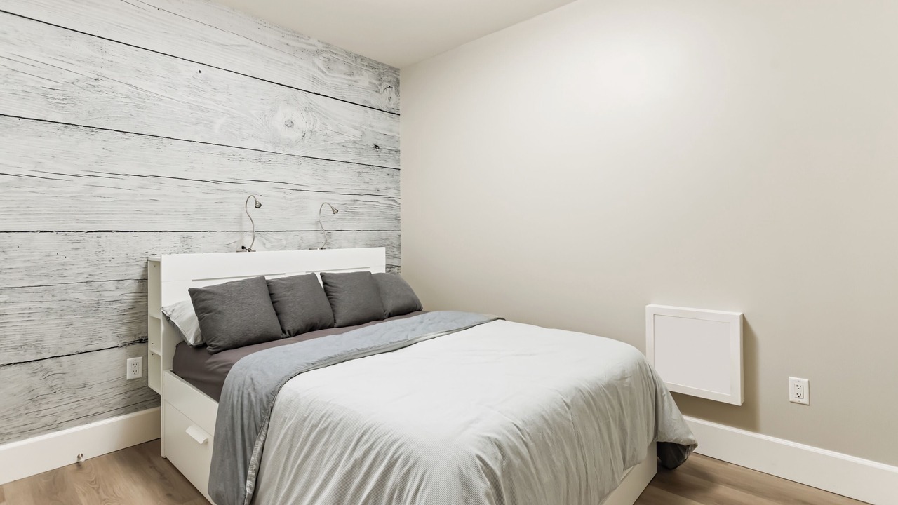 Photo of Bedroom in Langley