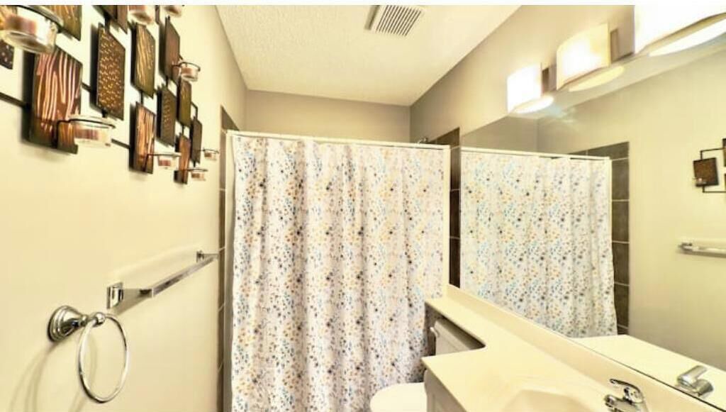Photo of Bathroom in Southeast Calgary