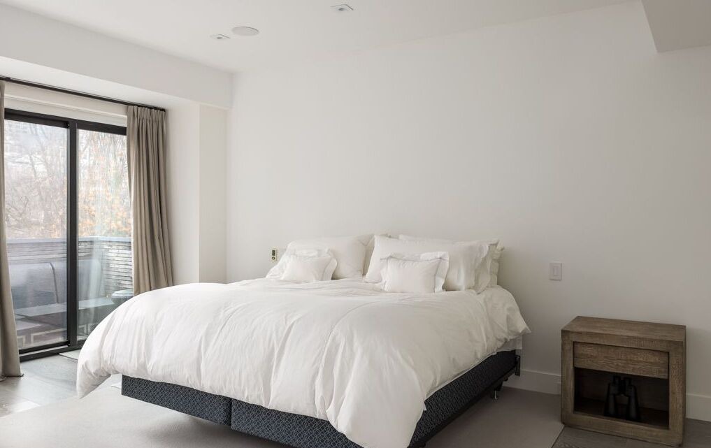 Photo of Bedroom in Bloor-Yorkville