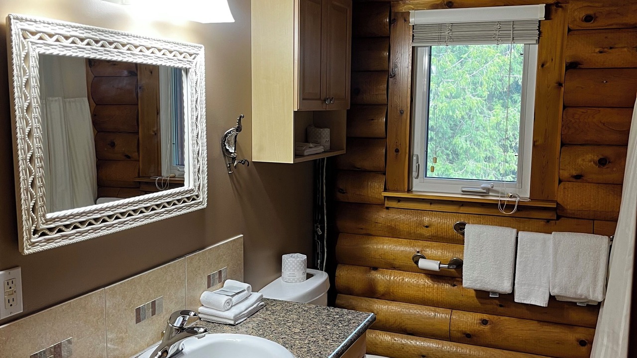 Photo of Bathroom in Tobermory