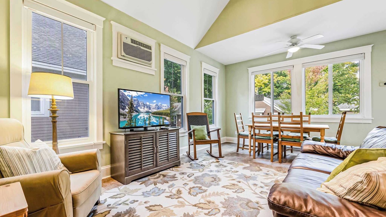 Photo of Livingroom in Cherry Valley