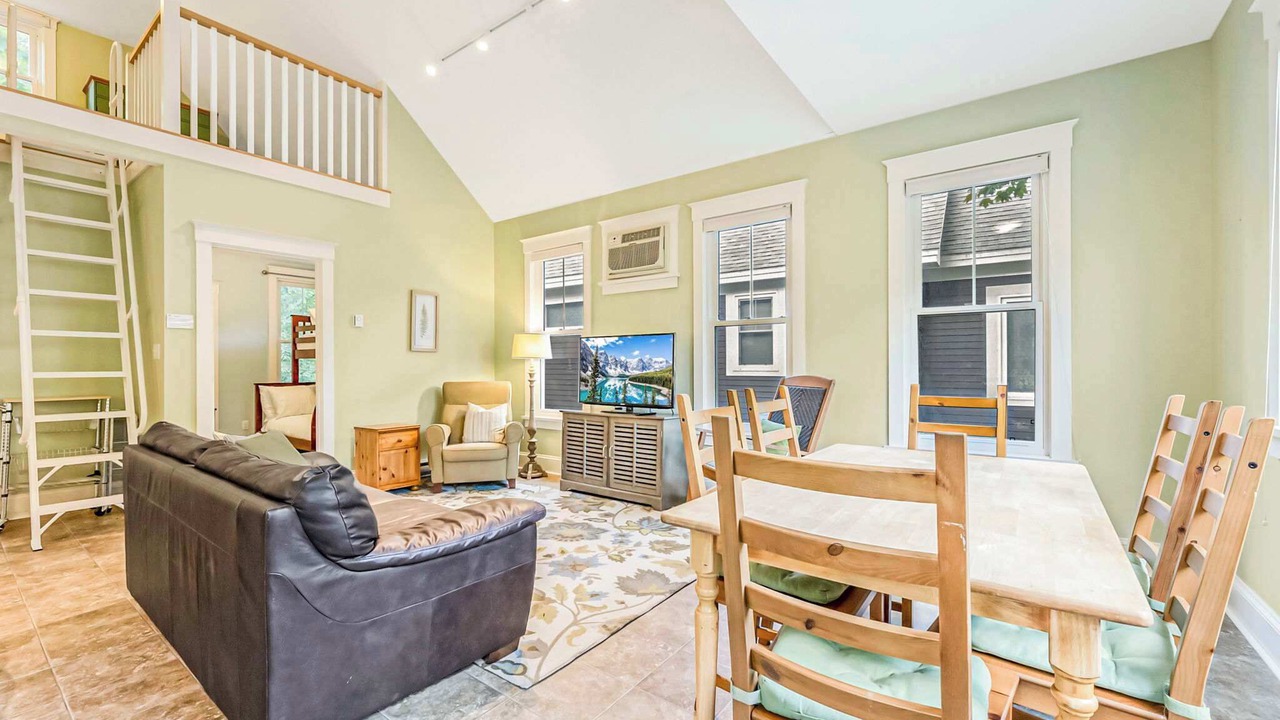 Photo of Livingroom in Cherry Valley