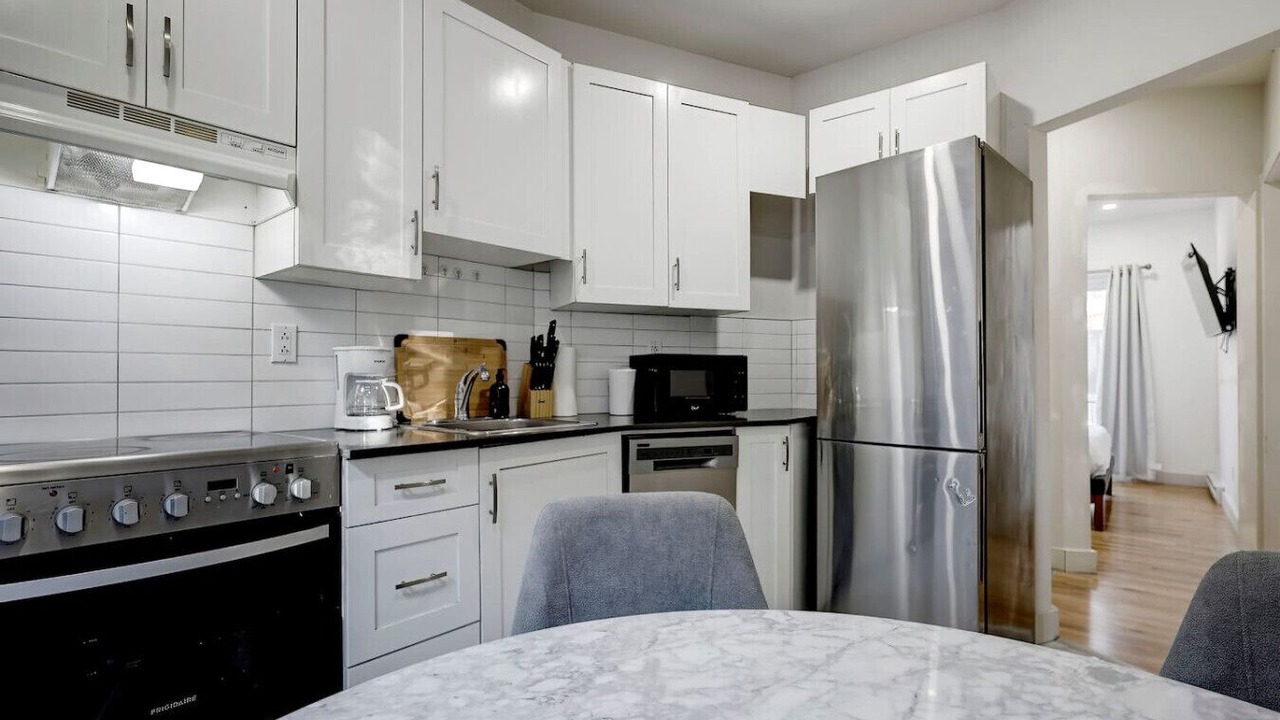 Photo of Kitchen in Cote-Des-Neiges—Notre-Dame-De-Grace