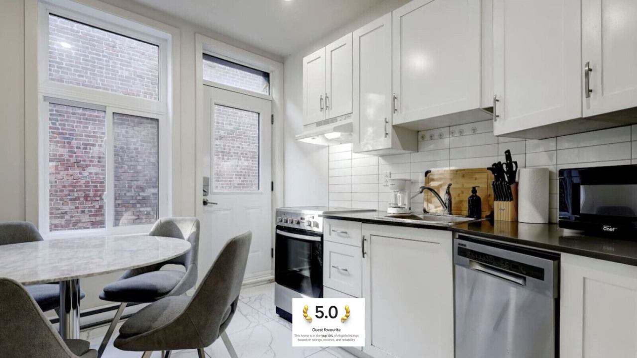 Photo of Kitchen in Cote-Des-Neiges—Notre-Dame-De-Grace