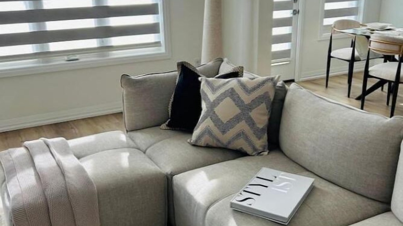 Photo of Livingroom in Fonthill