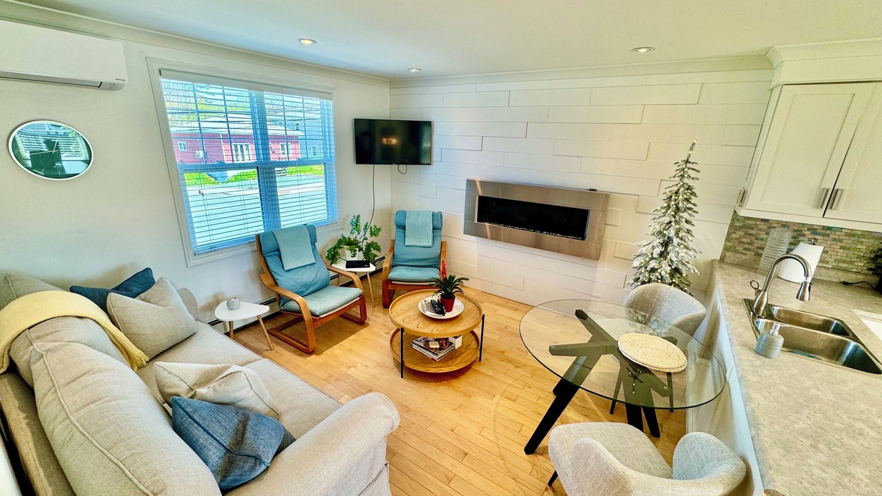 Photo of Livingroom in Terra Nova