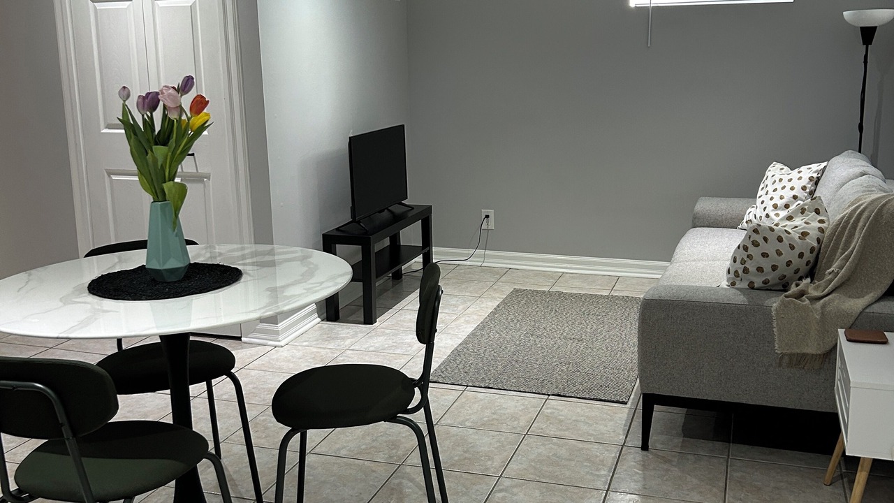 Photo of Livingroom in Woodbine Heights