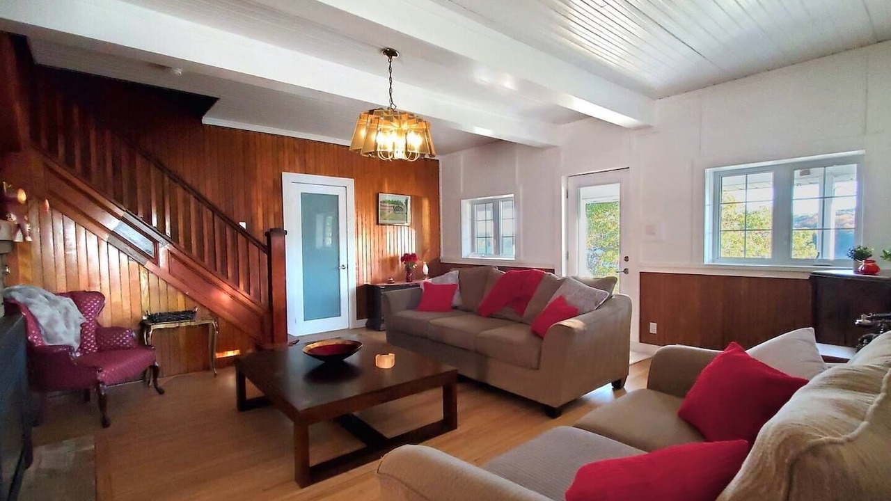 Photo of Bedroom in Val-des-Monts