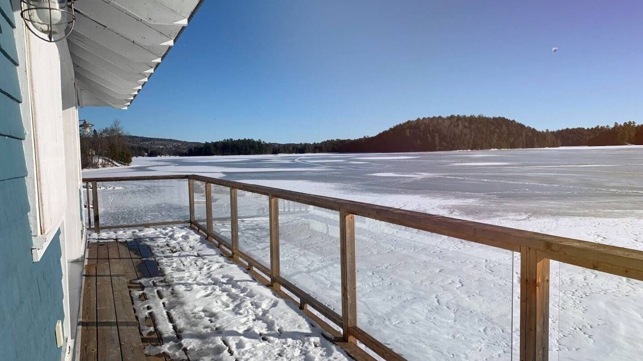 Photo of Patio Balcony in Val-des-Monts