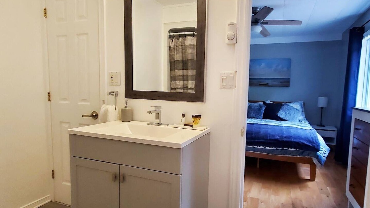 Photo of Bathroom in Val-des-Monts