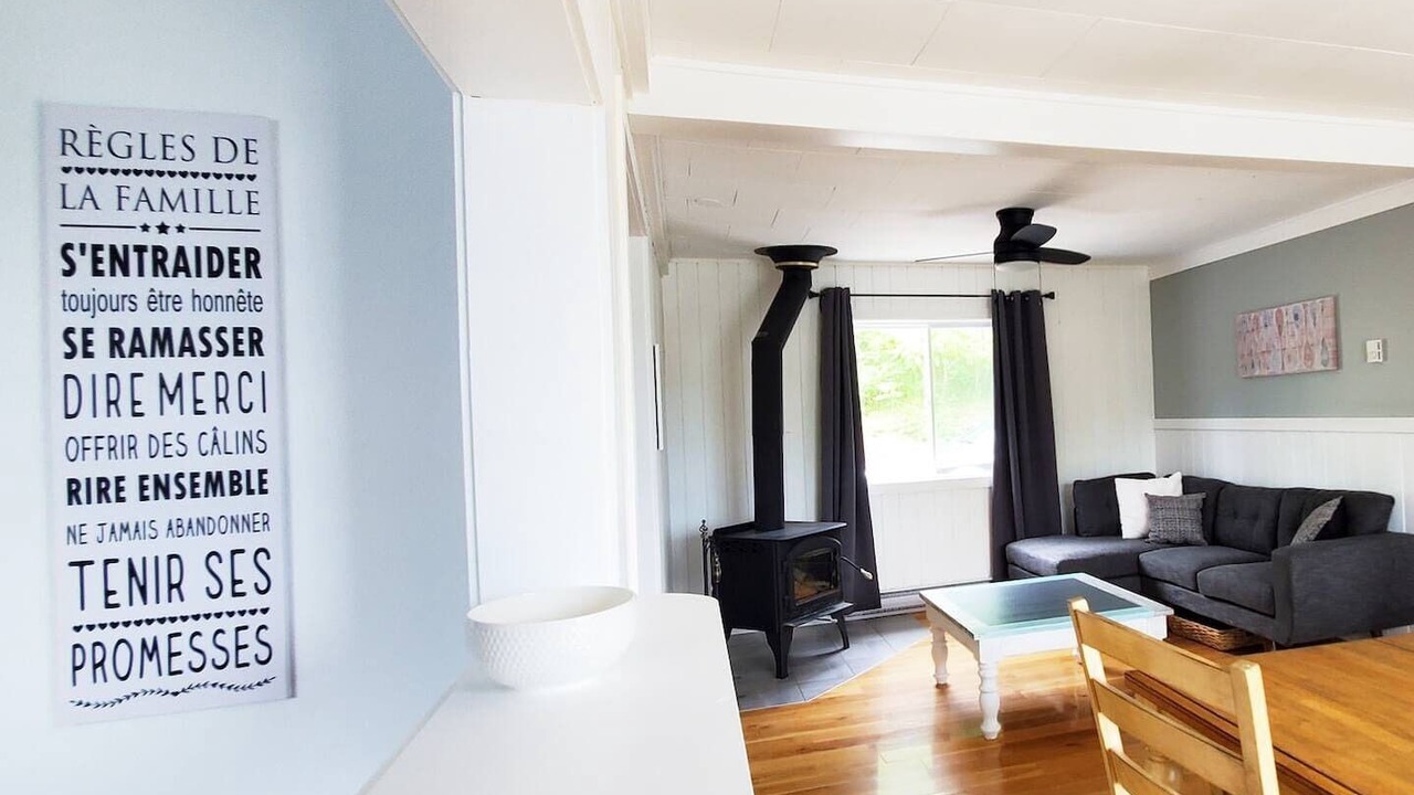 Photo of Bedroom in Val-des-Monts