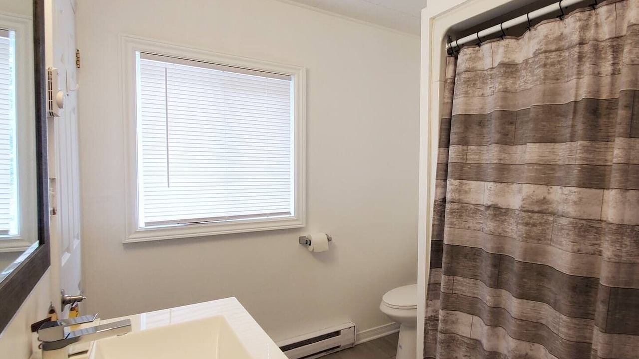 Photo of Bathroom in Val-des-Monts