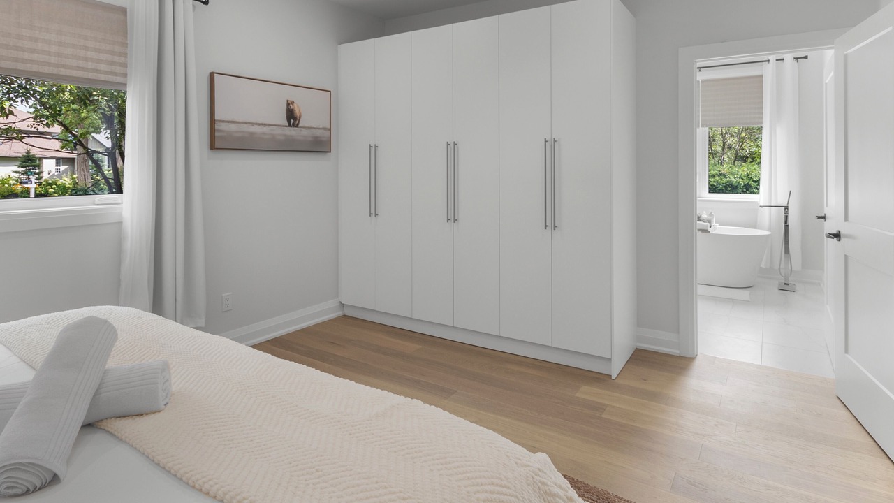 Photo of Bedroom in Alcona