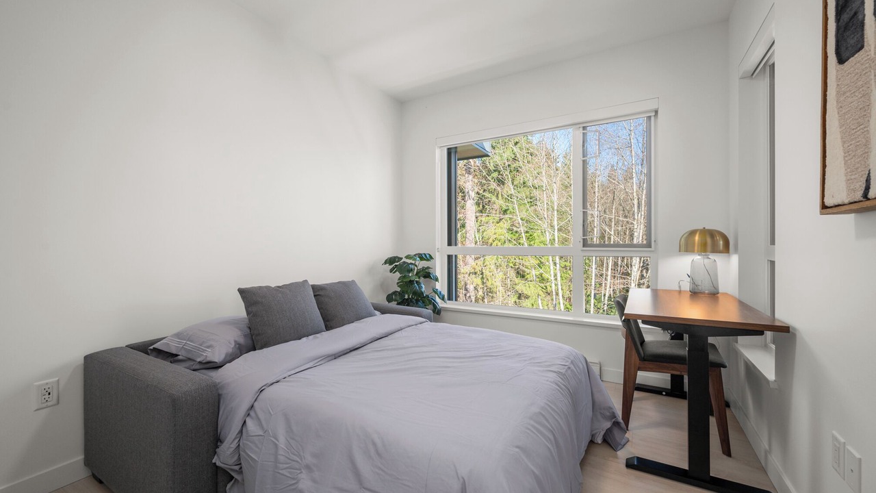 Photo of Bedroom in District of North Vancouver