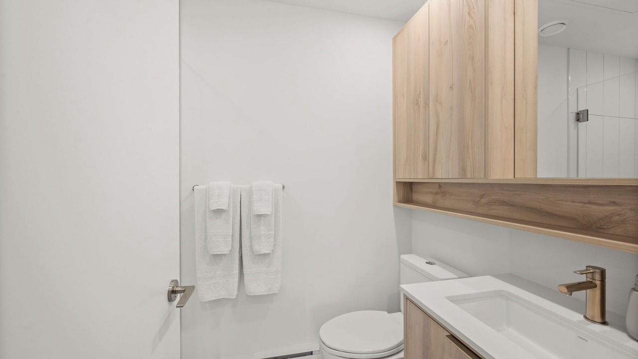 Photo of Bathroom in District of North Vancouver