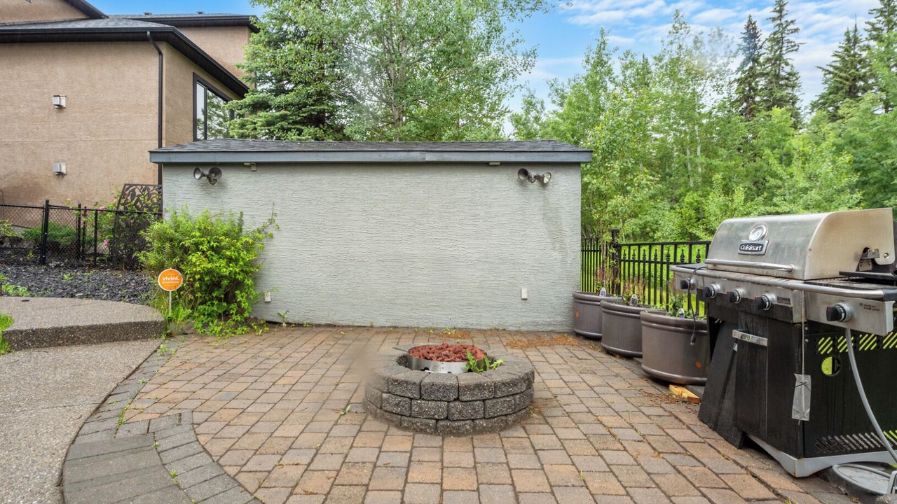 Photo of Patio Balcony in Southwest Calgary