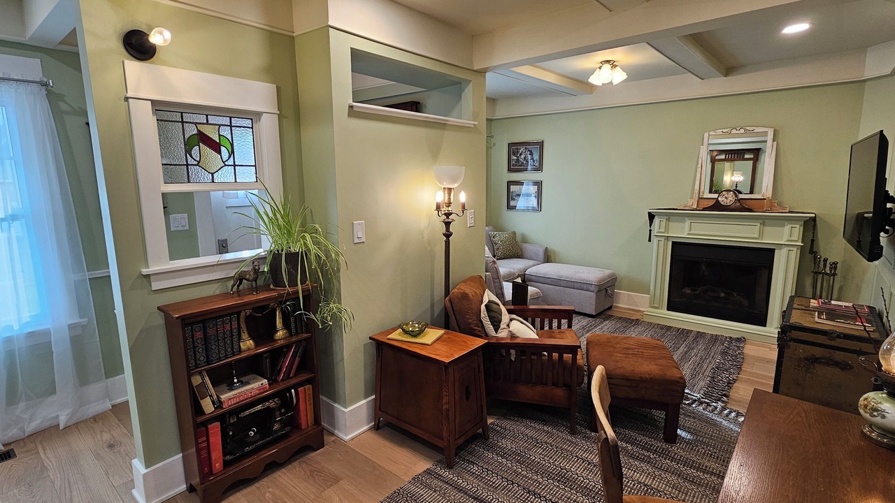 Photo of Livingroom in Okanagan-Similkameen