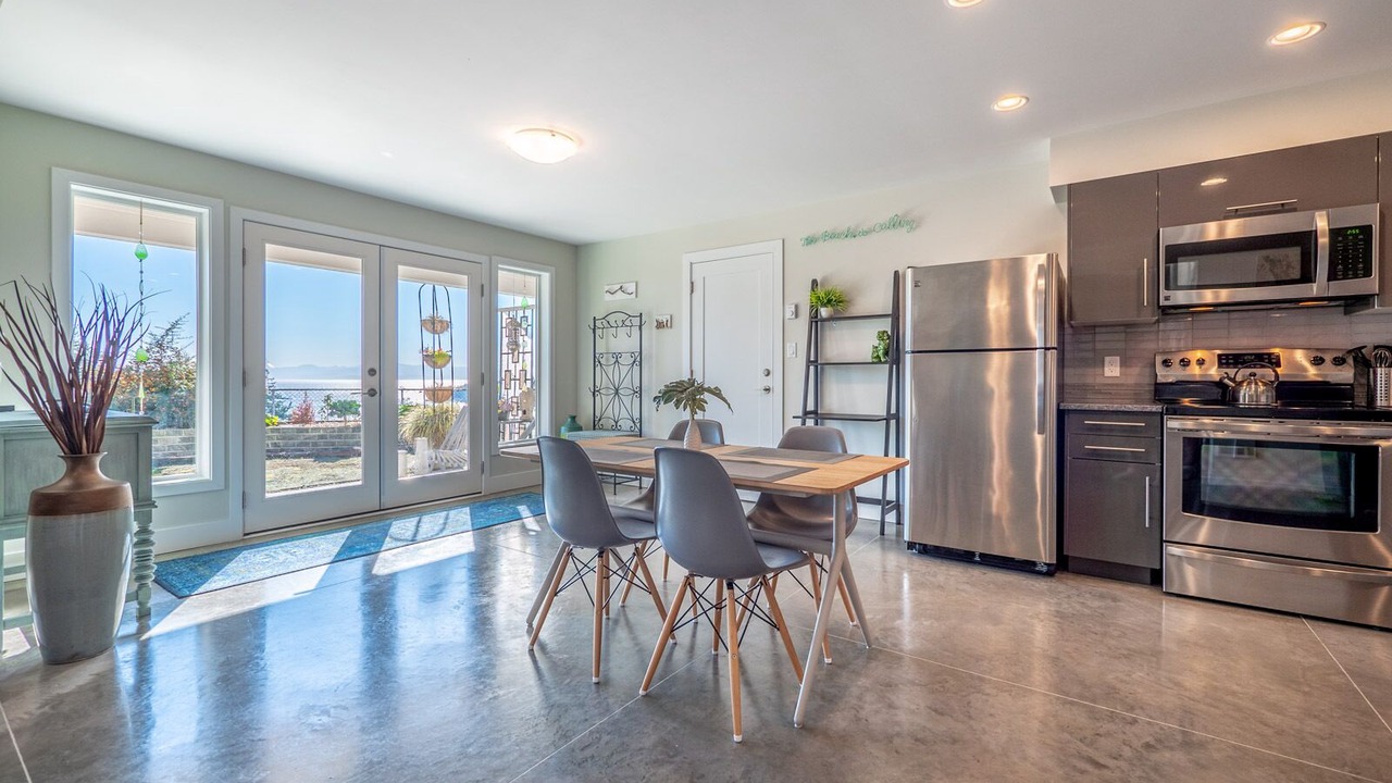 Photo of Kitchen in West Sechelt